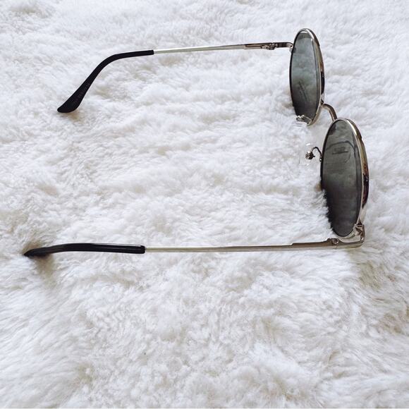 Harper Silver Round Lens Sunglasses - Picture 9 of 11